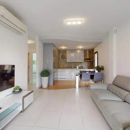 Sabrina アリカンテ